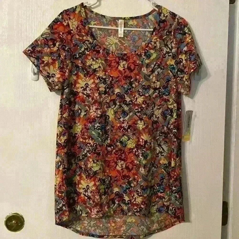 ❤️ 3/$15 New with Tags Size Medium Disney Mickey Mouse Classic T-Shirt - Picture 2 of 7